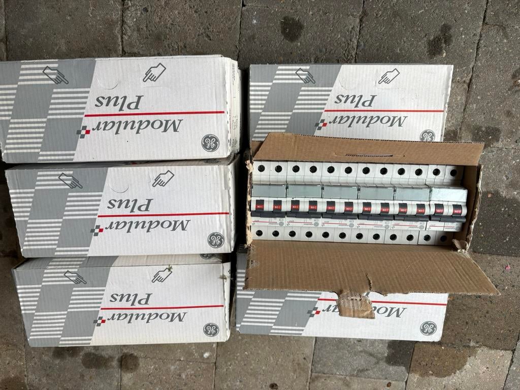 Zekeringen vinckier, Doe-het-zelf en Bouw, Ophalen, Nieuw