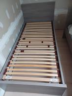 Bed met lattenbodem, Huis en Inrichting, Ophalen, Zo goed als nieuw