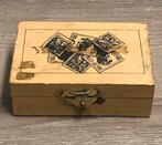 Boîte pour timbres en bois + 13 timbre : faire offre, Boîte, Enlèvement ou Envoi