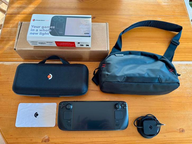 Steam deck OLED 1TB + toebehoren, Games en Spelcomputers, Spelcomputers | Overige, Zo goed als nieuw, Ophalen of Verzenden