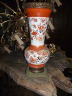 ANTIEKE CHINEESE VAAS OP BRONZEN VOET, Antiek en Kunst, Ophalen