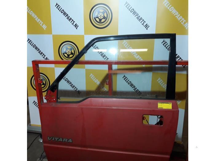 Portier 2Deurs links van een Suzuki Vitara (Y28), Auto-onderdelen, Carrosserie, Deur, Suzuki, Gebruikt, 3 maanden garantie, Ophalen of Verzenden