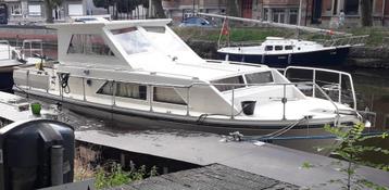 Plezierboot te koop  beschikbaar voor biedingen