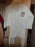 Tenue de judo pantalon et kimono avec ceinture