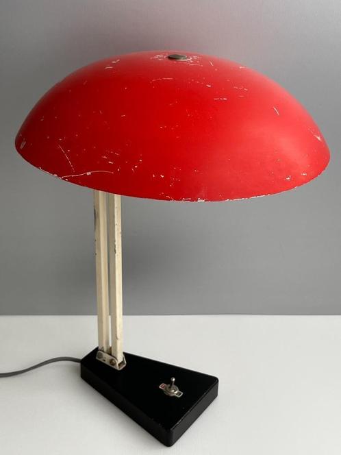 Hala model 145, Antiek en Kunst, Antiek | Verlichting, Verzenden