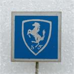 SP0636 Speldje Ferrari logo blauw, Verzamelen, Gebruikt, Ophalen of Verzenden