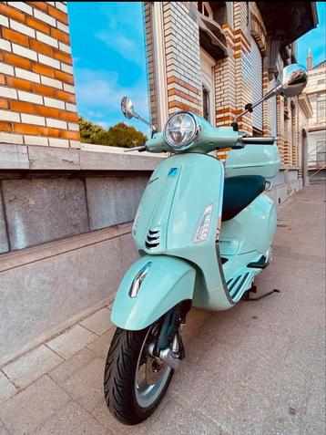 Vespa Primavera, Fietsen en Brommers, Scooters | Vespa, Ophalen, Zo goed als nieuw