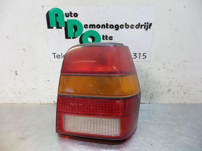 Feu arrière droit d'un Volkswagen Polo (Polo 81-), Autos : Pièces & Accessoires, Éclairage, Volkswagen, Utilisé, Enlèvement ou Envoi
