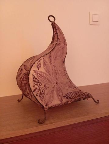  Abat-jour artisanal en peau et fer forgé – style marocain beschikbaar voor biedingen