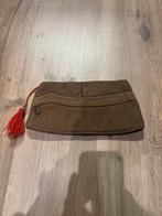 ABBL reglementaire troepenmuts 3de Linie, Enlèvement