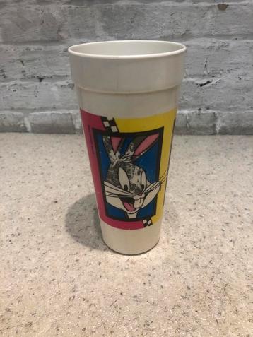 Warner bros drinkbeker 1995 beschikbaar voor biedingen