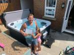 STUNTACTIE nieuw / jacuzzi 3 personen geïsoleerd+ led-licht, Ophalen, Nieuw