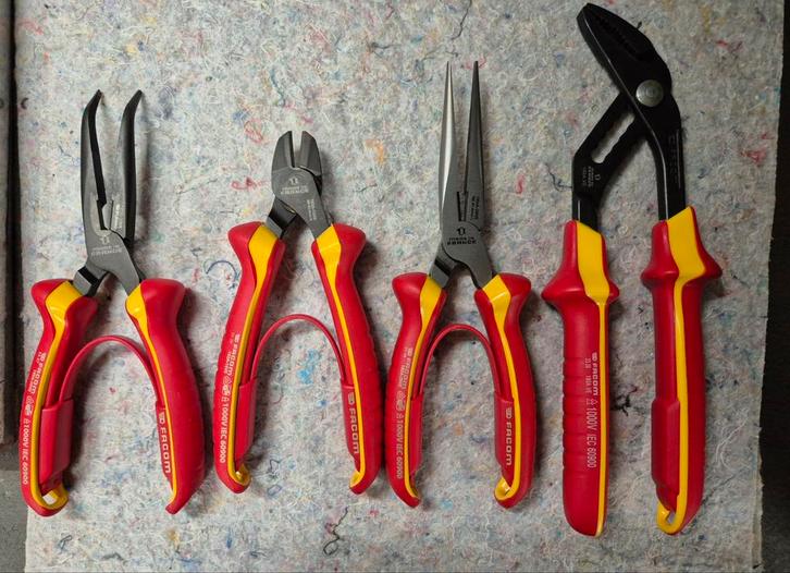 4 nieuwe Facom tangen 1000V elektrisch geïsoleerd, Doe-het-zelf en Bouw, Gereedschap | Handgereedschap, Nieuw, Ophalen of Verzenden