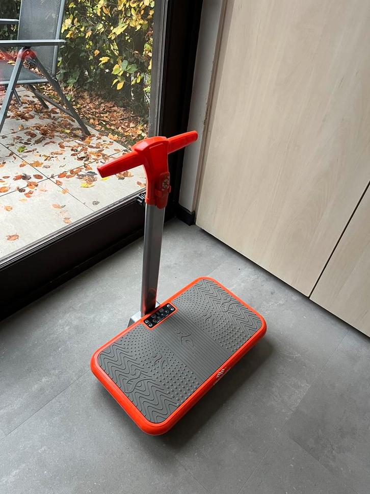 Trilplaat - vibroshaper, Sport en Fitness, Fitnessapparatuur, Trilplaat, Ophalen
