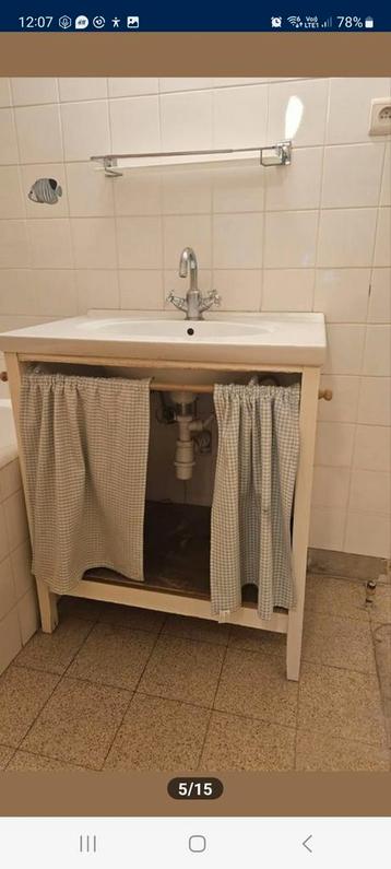 Meubles de salle de bain (doit partir vite) beschikbaar voor biedingen