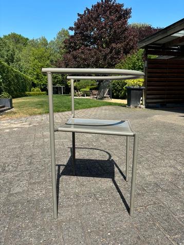 💙 💙💙 Sculpturale vintage design stoelen, Huis en Inrichting, Stoelen, Ophalen, Gebruikt, Wit, Metaal