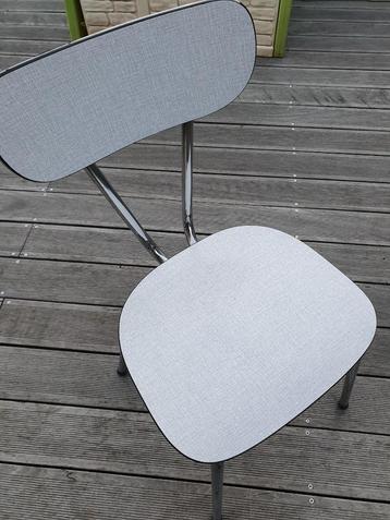 CHAISE DE CUISINE OU SALLE DE BAINS EN FORMA VINTAGE beschikbaar voor biedingen