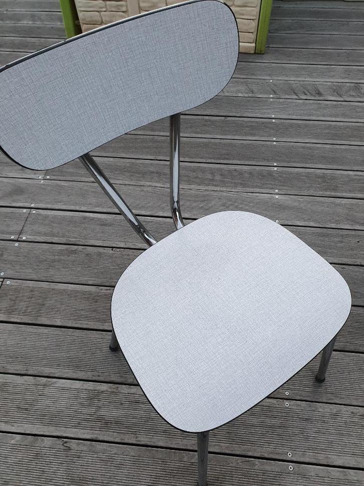 CHAISE DE CUISINE OU SALLE DE BAINS EN FORMA VINTAGE, Huis en Inrichting, Stoelen, Zo goed als nieuw, Eén, Metaal, Wit, Ophalen of Verzenden