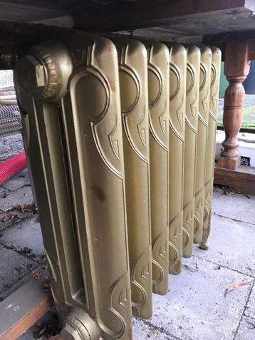 Antieke gietijzeren radiatoren