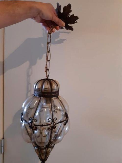 PRACHTIGE ANTIEKE VENICIAANSE HANGLAMP MET MONDGEBLAZEN GLAS, Antiek en Kunst, Antiek | Verlichting, Ophalen