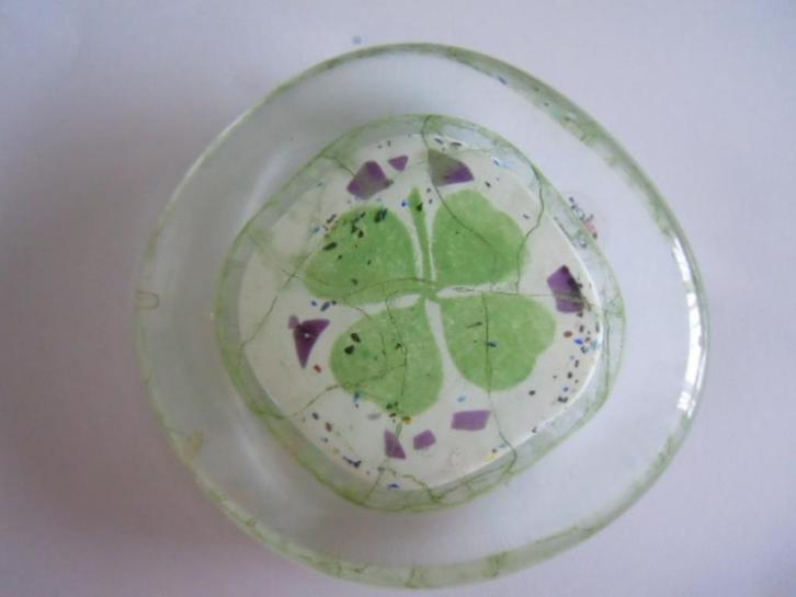 Presse papier klavertje-vier handgemaakt Gler Bergvik, Antiek en Kunst, Antiek | Glaswerk en Kristal, Ophalen of Verzenden