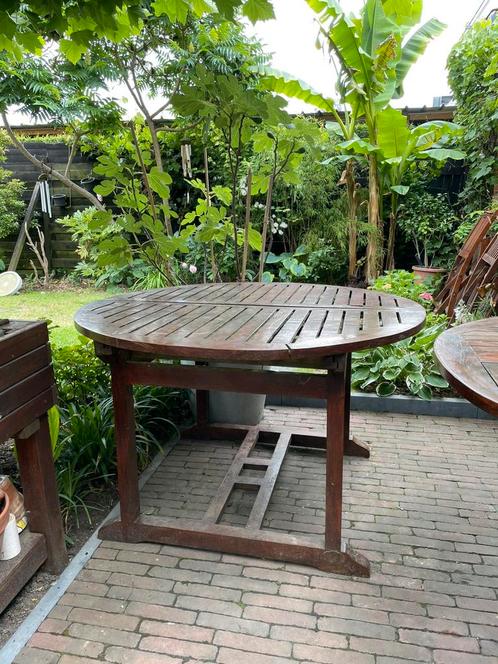 Houten tuintafel met 2 bijhorende stoelen, Tuin en Terras, Tuintafels, Gebruikt, Rond, Hout, Ophalen