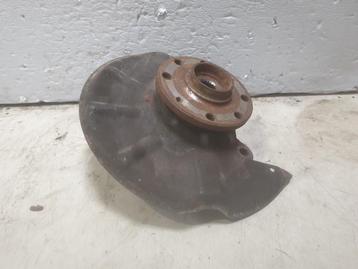 WIELNAAF RECHTS VOOR Volvo 480 (01-1986/07-1996) beschikbaar voor biedingen