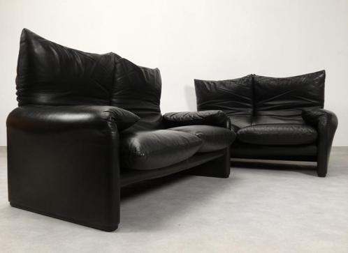 Set of Cassina Maralunga 2-seaters in black leather, Maison & Meubles, Maison & Meubles | Autre, Utilisé, Enlèvement ou Envoi