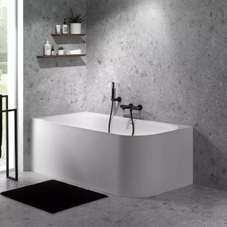 Balmani hoekbad links, Huis en Inrichting, Badkamer | Complete badkamers, Nieuw, Met bad, Ophalen