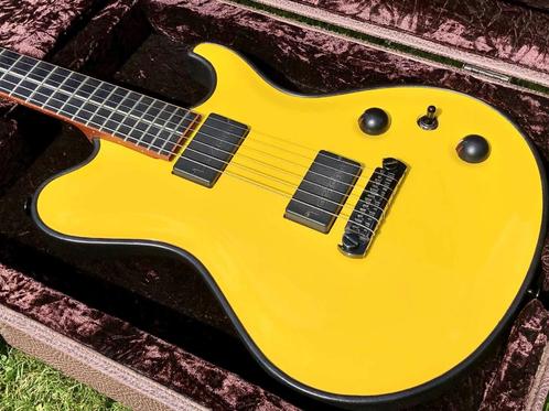 2006 Gary Kramer Bondage Italian Leather NAMM Prototype, Muziek en Instrumenten, Snaarinstrumenten | Gitaren | Elektrisch, Zo goed als nieuw