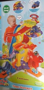 vtech super stuntpark met auto - complete set, Kinderen en Baby's, Gebruikt, 2 tot 4 jaar, Ophalen