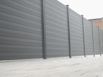 Tuinafsluitingen Tand- en Groefsysteem in houtcomposiet beschikbaar voor biedingen
