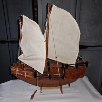 Grote mooie houten zeilboten 3€/st, 5€ allebei, Houtsnijwerk beschikbaar voor biedingen