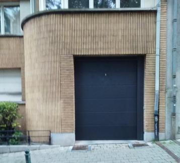 garage à louer à Ixelles, rue de l'Ermitage beschikbaar voor biedingen