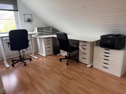 ikea bureau( s) te koop met kallax kasten en ladenboxen, Huis en Inrichting, Bureaus, Zo goed als nieuw, Bureau, Elektrisch, In hoogte verstelbaar