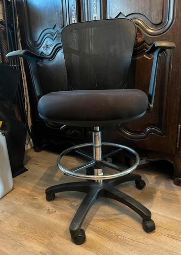 Chaise de bureau réglable beschikbaar voor biedingen