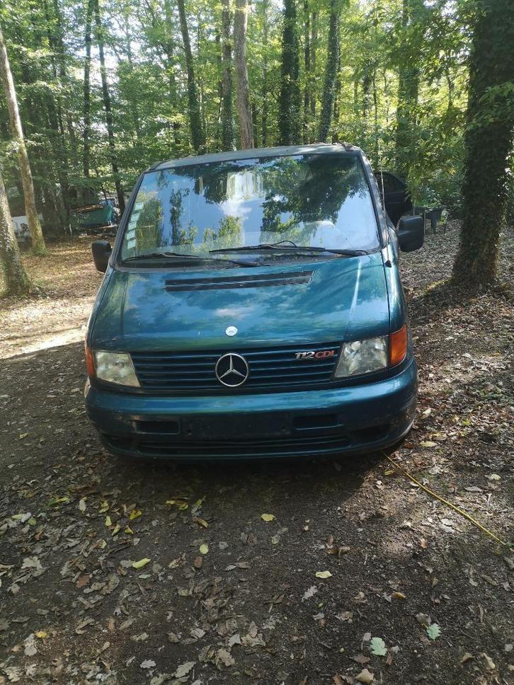 MERCEDES VITO „moet worden vernieuwd of gerepareerd”, Auto's, Mercedes-Benz, Particulier, Vito, Diesel, Monovolume, 4 deurs, Handgeschakeld