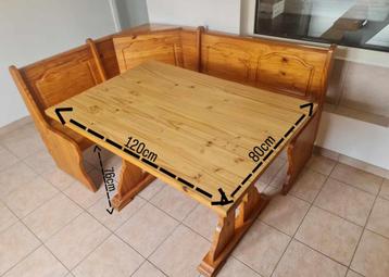 Table et banc beschikbaar voor biedingen