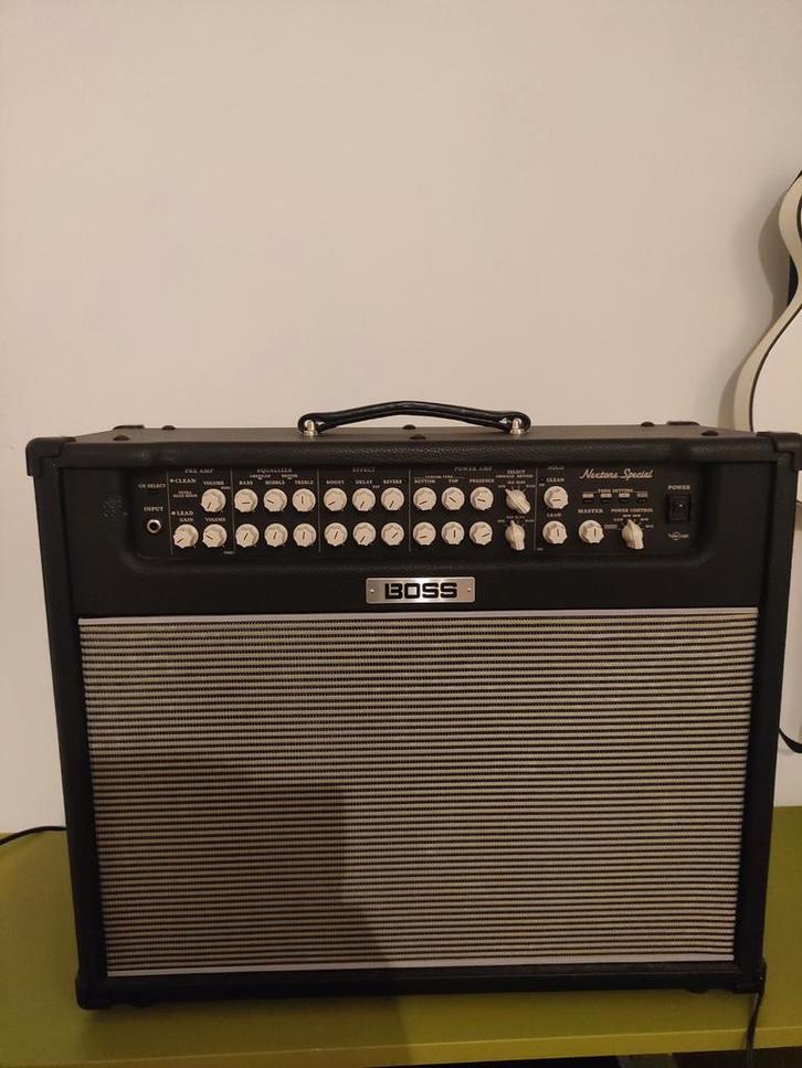 Boss nextone special, Muziek en Instrumenten, Versterkers | Bas en Gitaar, Ophalen