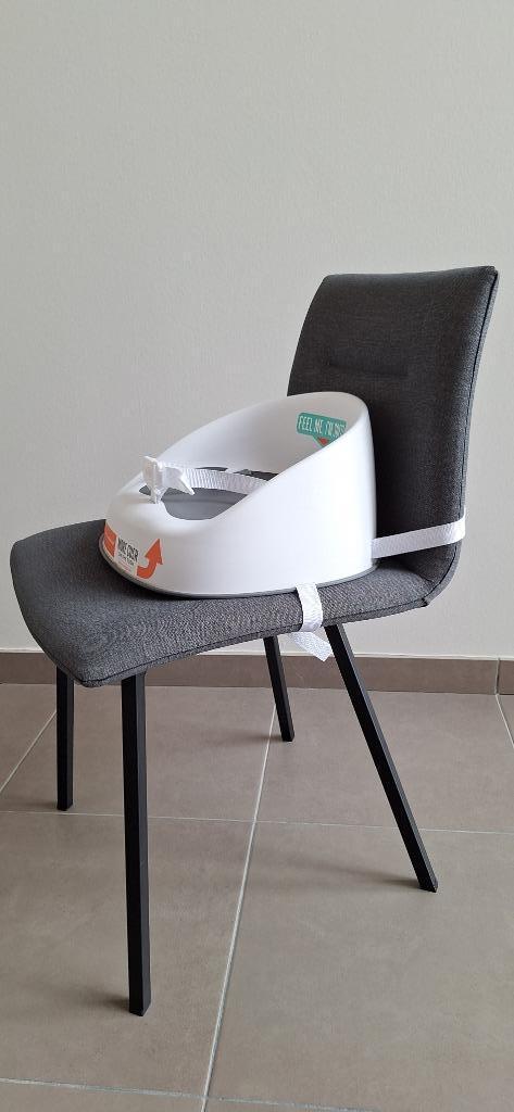 STOELVERHOGER - zeer praktisch !, Kinderen en Baby's, Kinderstoelen, Zo goed als nieuw, Overige typen, Aanschuifbaar, Gordel(s)