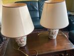 Twee lampadaires op chinese vazen, Ophalen