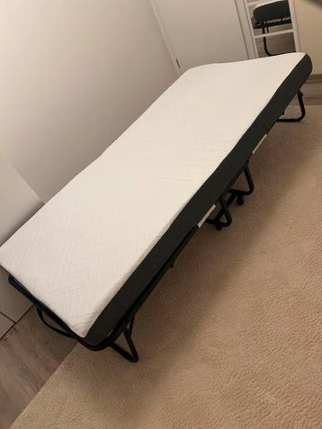 Gunuss opklapbed/logeerbed beschikbaar voor biedingen