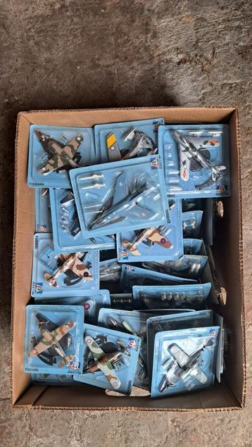 Lot de 68 avions en métal/Fabbri, Enlèvement, Avion