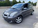 Toyota Yaris 1,3 VVTI benzine, Bedrijf, Handgeschakeld, 5 deurs, Zilver of Grijs