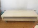 Laag TV Meubel of salontafel op wielen , Wit lak, Huis en Inrichting, Ophalen, 150 tot 200 cm, Zo goed als nieuw, Minder dan 100 cm