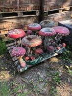 Oude betonnen paddenstoelen, Enlèvement, Béton, Utilisé