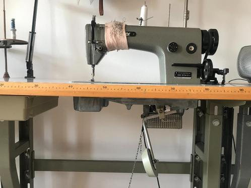 Industriële naaimachine te koop, Hobby en Vrije tijd, Naaimachines en Toebehoren, Gebruikt, Naaimachine, Brother, Industrieel