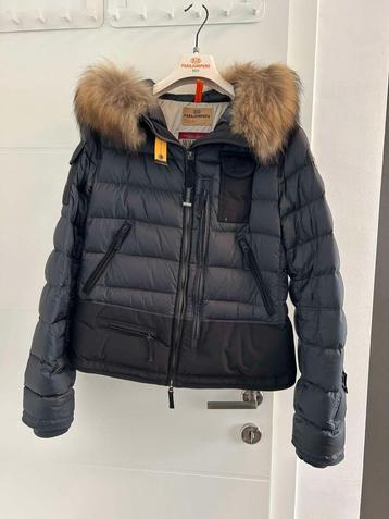 Jas parajumpers  beschikbaar voor biedingen
