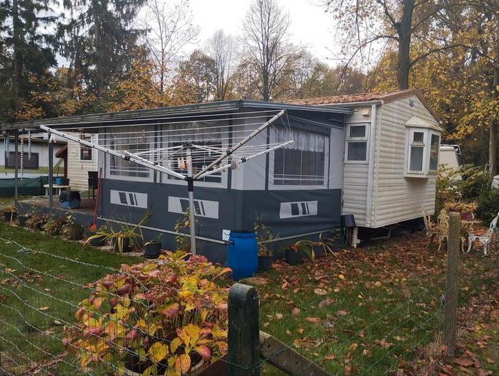 Stacaravan te koop, Caravanes & Camping, Caravanes, Particulier, jusqu'à 3, 2000 kg et plus, Autres marques, 8 mètres et plus