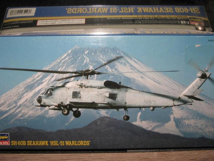 kleine bouwdozen van gevechtshelicopters, Hobby & Loisirs créatifs, Modélisme | Avions & Hélicoptères, Neuf, Hélicoptère, Hasegawa